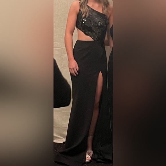 Black Ava Presley prom dress adult women’s size 2 - Picture 2 of 6